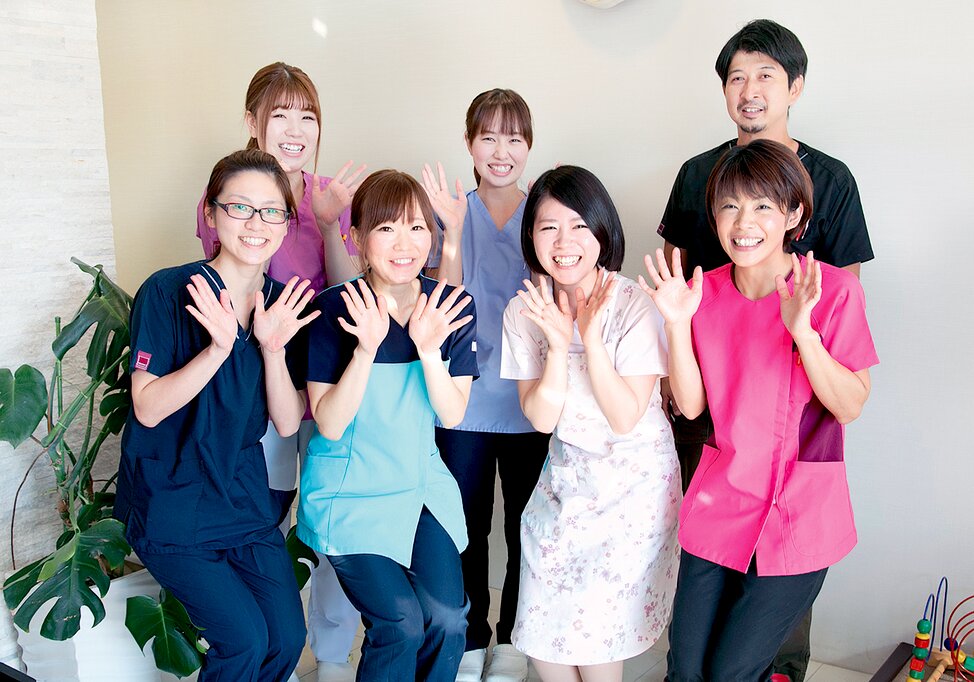 神奈川県の(1)さくら歯科または(2)Montblanc Dental Clinicの写真1