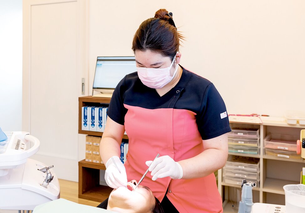 千葉県の(1)千葉みなと歯科・矯正歯科または(2)幕張歯科・矯正歯科または(3)むらせ歯科医院または(4)ライフガーデン茂原歯科・矯正歯科の写真2